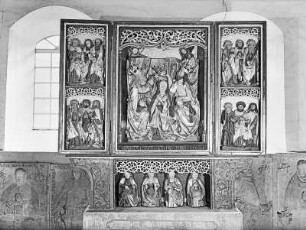 Flügelaltar Kirche Ponickau : Flügelaltar. 1511 (?) 2. Wandlung mit geschnitzten Aposteln. Marienkrönung im Mittelschrein und Predella. Kirche Ponickau