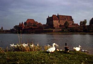 Marienburg. Marienburg : Malborg. Marienburg - ehemalige Ordensburg des Deutschen Ordens an der Nogat