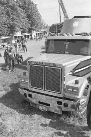 5. Internationales Trucker-Treffen des Country-Clubs Knielingen auf dem Festplatz Knielingen