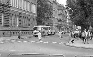 Schaffung eines Fußgängerbereichs in der Ludwig-Wilhelm-Straße zwischen Berthold- und Bernhardusstraße.