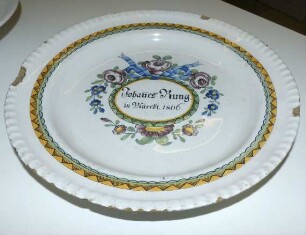 Runde Platte mit Namenszug