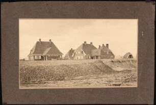 Chemische Fabrik, Luban: Arbeiterwohnhäuser: Ansichten (Inv. Nr. 2655)