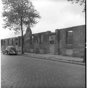Negativ: Ruine, Siedlung Lindenhof, 1953