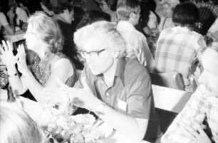 26. Tagung 1976 Physiker; Studentenabend in der Sängerhalle: Antony Hewish