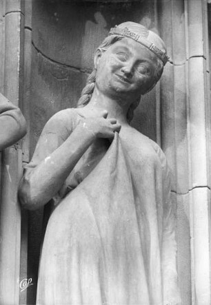 Südliches Westportal — Linkes Gewände: Der Fürst der Welt und die törichten Jungfrauen — 2. Gewändefigur: Törichte Jungfrau