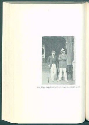 Con Juan Pablo Echagüe en Mar del Plata (1918) [Fotografía]