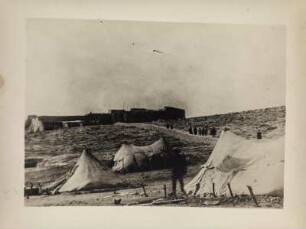 Soldatenzelte : Blick auf Zelte von türkischen Soldaten vor dem Kastell von Garian