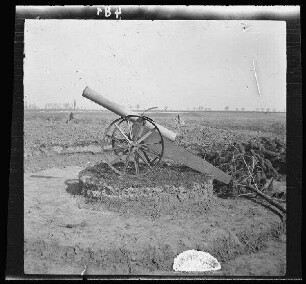 Bailleul-Sir-Berthoult (Dep. Pas-de-Calais, Frankreich): Kanonenattrappe ("Scheinkanone")