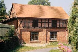 die in den 1920er Jahren gebaute Schmiede, die bis in die 1950er in Betrieb