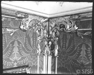 Potsdam, Neues Palais, Rote Damastkammer, R.: 164, Südostecke.
