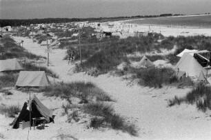 Ostseeküste. Zelte in den Dünen