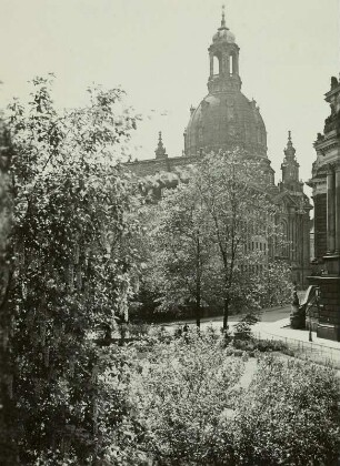 Georg-Treu-Platz