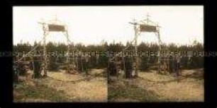 Soldatenfriedhof im Wald