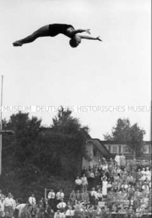 Olga Eckstein bei der großdeutschen Kriegs-Schwimmeisterschaft in Wien