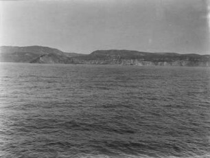 Küste : Blick vom Meer aus auf eine Küste