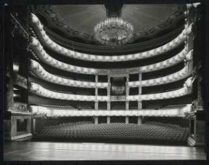Nationaltheater, München Wiederaufbau: Zuschauerraum