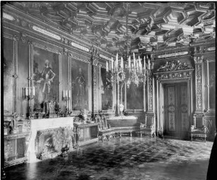 Baden-Baden Neues Schloss Hauptbau - Kleiner Festsaal Innenansicht