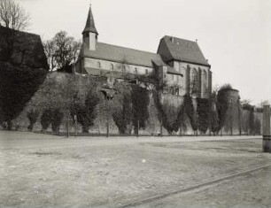 Frankfurt-Höchst, St. justinuskirche. Ansicht von Südwesten mit Stadtmauer