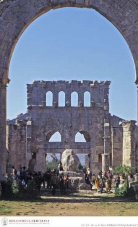 Qala^BJt Sema^BJn & Qala^BJt Sima^BJn, Südbasilika