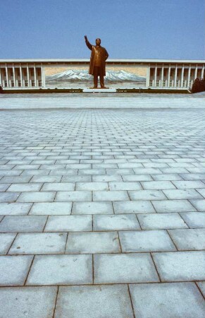 Großmonument Mansudae mit der Statue von Kim Il-sung