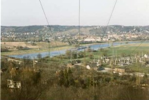 Blick von Oberwartha (?) über Niederwartha gegen Lößnitzhang Radebeul, März 1998