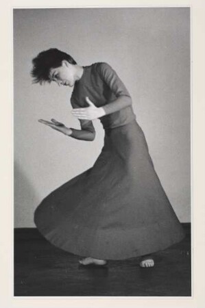 Studie aus Solotanz "Nach einem Bolero" zur Musik von Maurice Ravel, Deutsches Hygiene-Museum Dresden. Seite 3