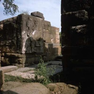 Thasos, Silenus-Tor, Anfang 5.Jh., in der antiken Marmormauer