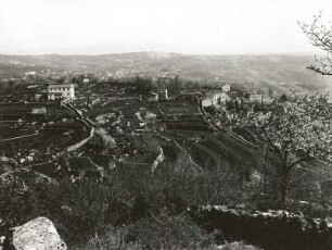 Halbinsel Istrien bei Opatija. Terra-rossa-Landschaft
