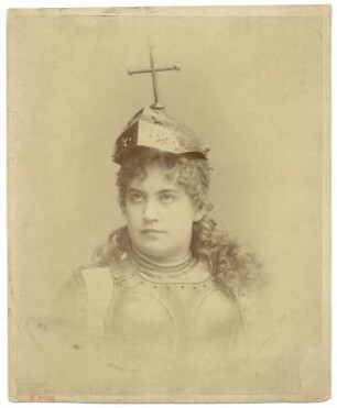 Portrait der Schauspielerin Martha Baumgart