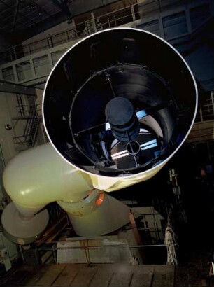 2-Meter-Spiegelteleskop des VEB Carl Zeiss Jena