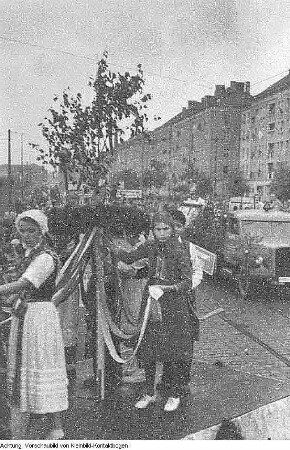 Dresden, 2. Pressefest der Sächsischen Zeitung (SZ) mit Hermann Matern und Carl Bobach, August 1955