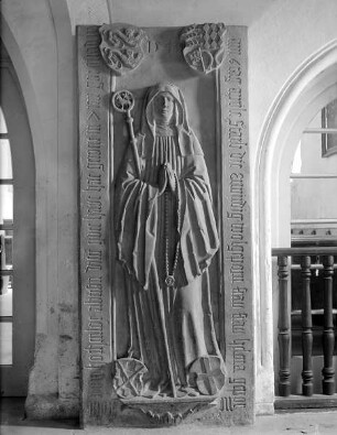 Grabmal der Äbtissin Helena von Hohenlohe (gest. 1543)