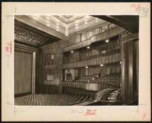 Volksbühne, Berlin-Mitte: Ansicht Bühne und Zuschauerraum