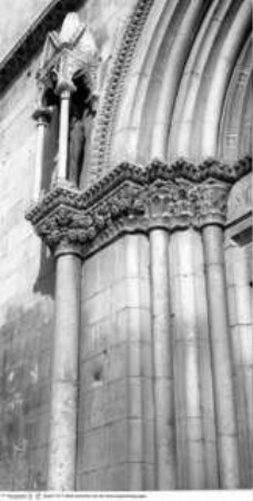 San Panfilo, Hauptportal