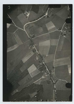 Luftaufnahme der Straße Windfoche, Beyenburg (Wuppertal): Ansicht, Straße mit Gehöften, Wiesen, Wald und Feldern