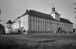 Schleswig: Schloss Gottorf, Landesmuseum, Außenansicht von Südwesten