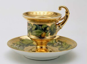 Tasse, mit Pomeranzen, Orangen und Zitronen bemalt