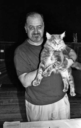 Nordby, Svein Egil: Preisrichter bewertet die Katzen im Reinbeker Sachsenwald-Forum