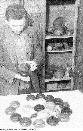 Seiffen, Spielzeugherstellung in Heimarbeit, 1945