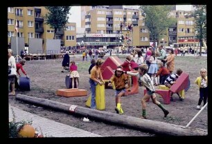 Mehringplatz 20.9.75.
