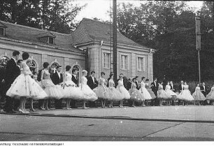 Woche des Tanzes, Tanzturnier des Internationalen Gesellschaftstanzes, Volkstänzer