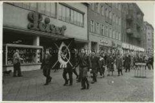 Machnwache und Demonstration gegen Atomare Aufrüstung bei der AEG-Turbinenhalle in Westberlin