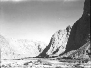 China. Sinkiang (Xinjiang). Kunlun. Karakasch-darja-Schlucht