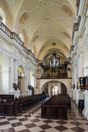 Katholische Kirche Sankt Katharina und Sankt Florian, Gołąb (powiat puławski), Polen