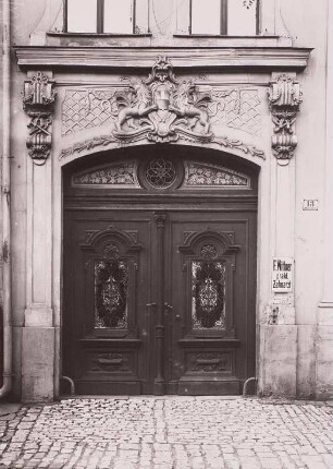 Ansbach, Wohnhaus : Ansbach. Wohnhaus, Maximilianstraße 13. Portal