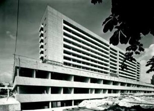 Zentralbau der Universitätsklinik Frankfurt, 1967