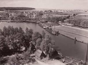 Demmin, Stadtteilansicht : Demmin. Stadtteilansicht. Blick über die Peene