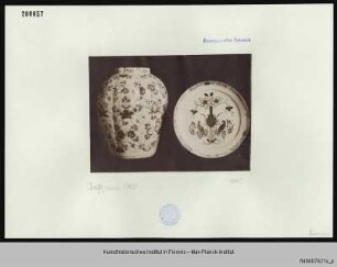Vase und Schale mit floralem Dekor