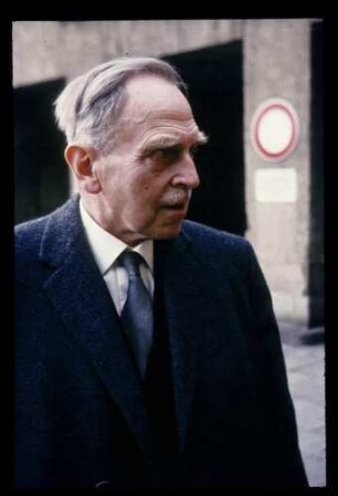 Prof. Otto Hahn 23.4.58.