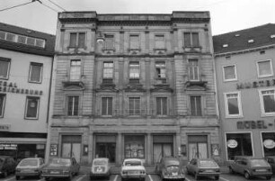 Renovierung und Sanierung der Gebäudefassade Karl-Friedrich-Straße 24